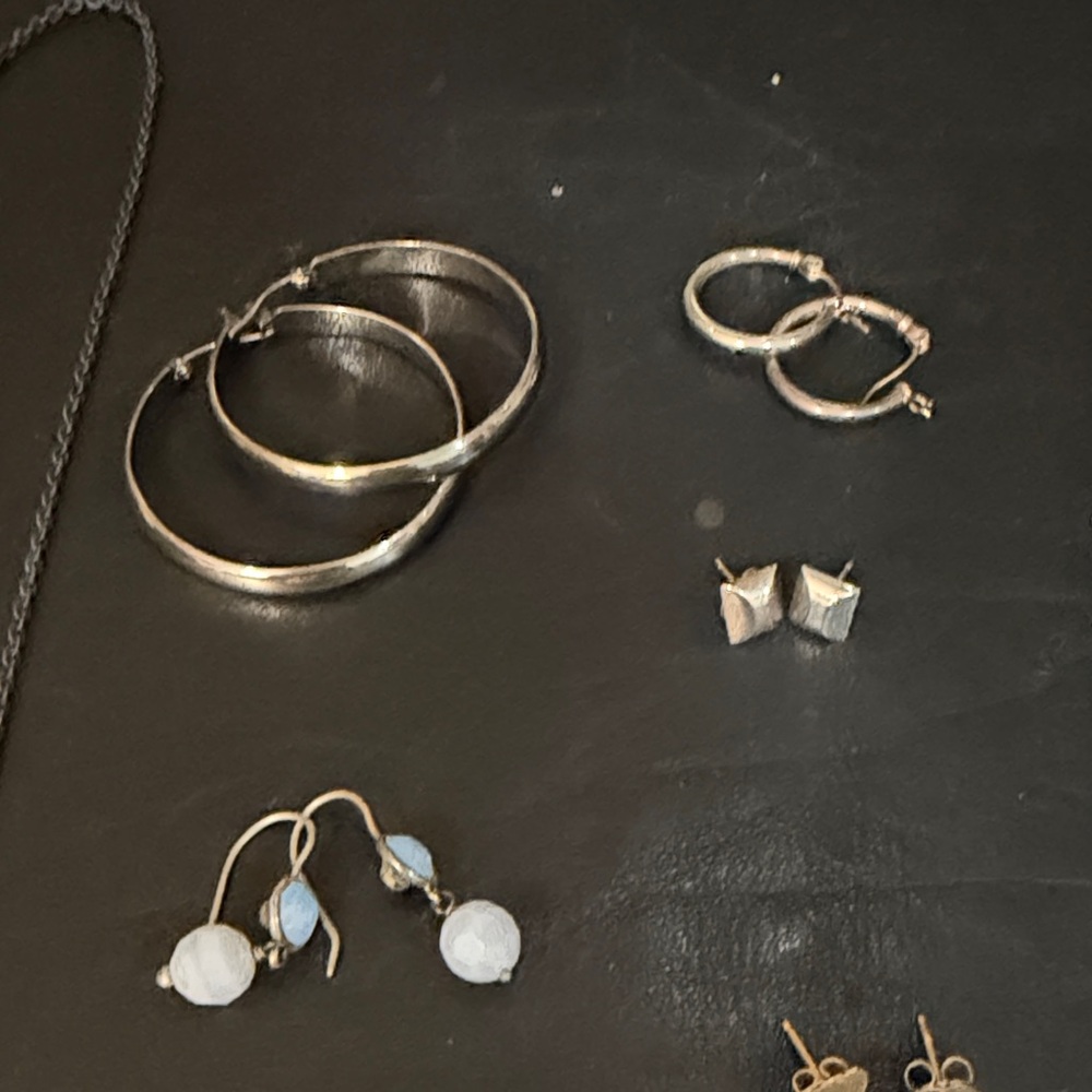 Necklace and Earring Sets - Lot of 12 items - Picture 3 of 9